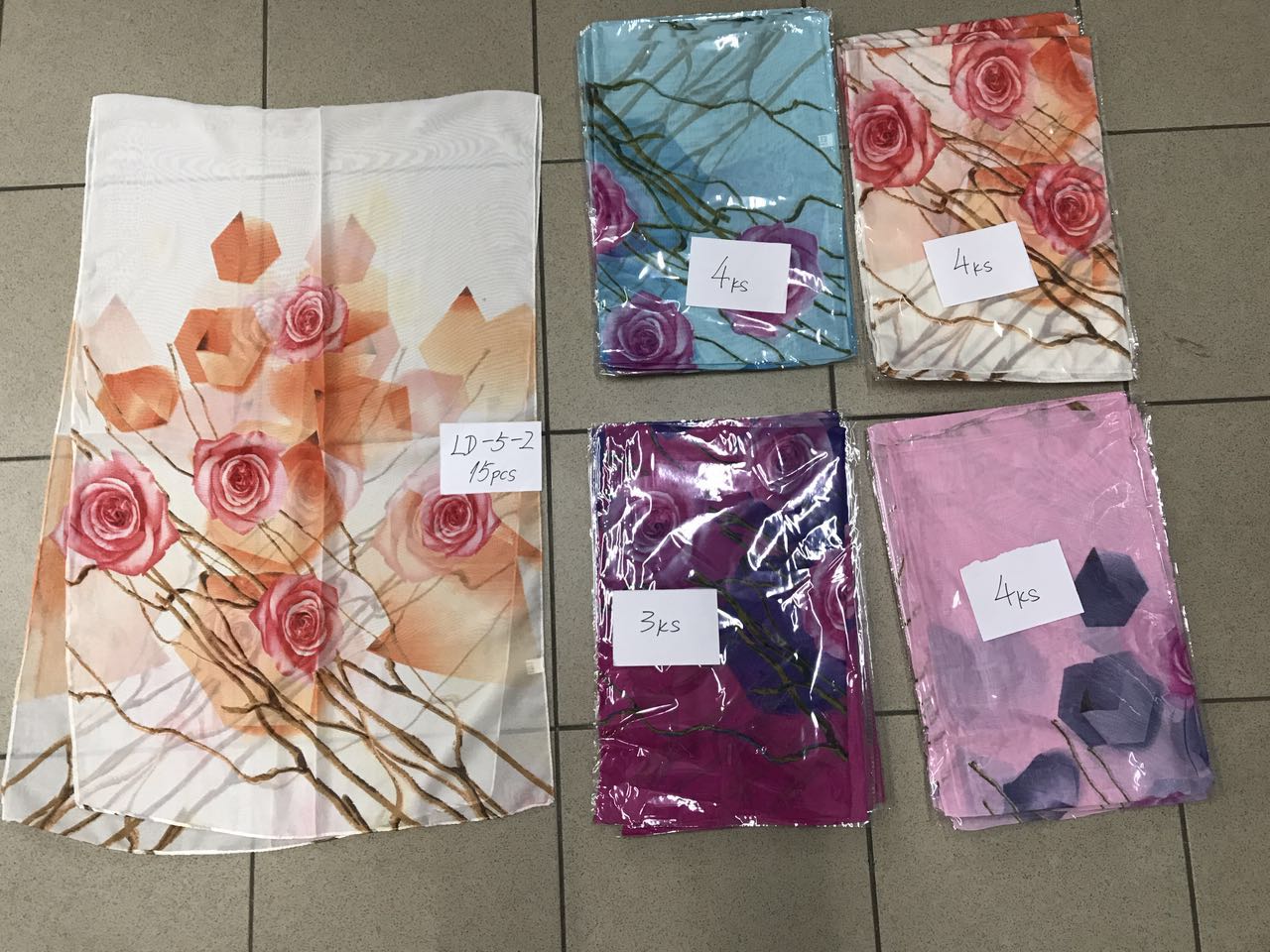 Dámská šála, šál DELFIN