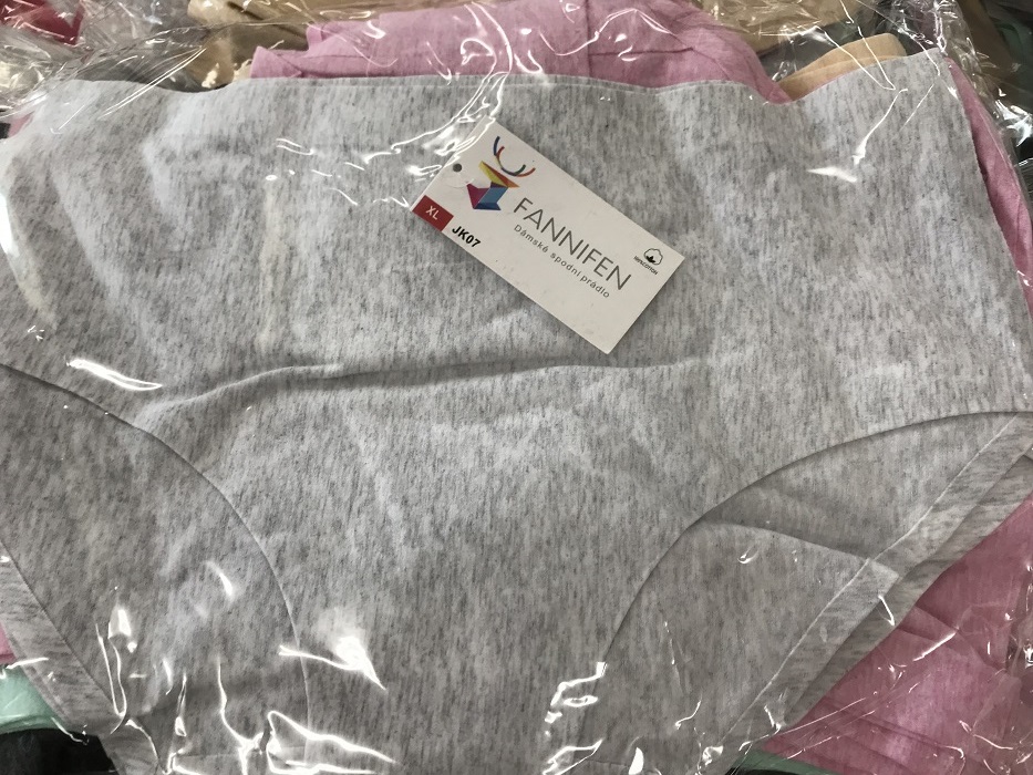 Dámské spodní kalhotky bezešvé  FANNIFEN (M-2XL)