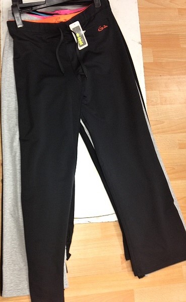 Dámské slabé tepláky N-FEEL (XL-5XL)