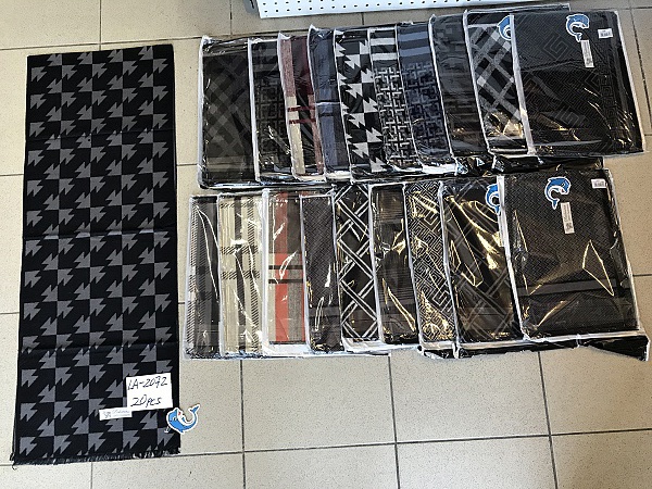 Dámský cashmere šátek DELFIN