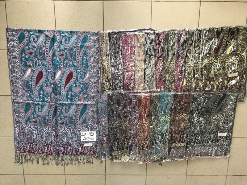Dámský cashmere šátel DELFIN