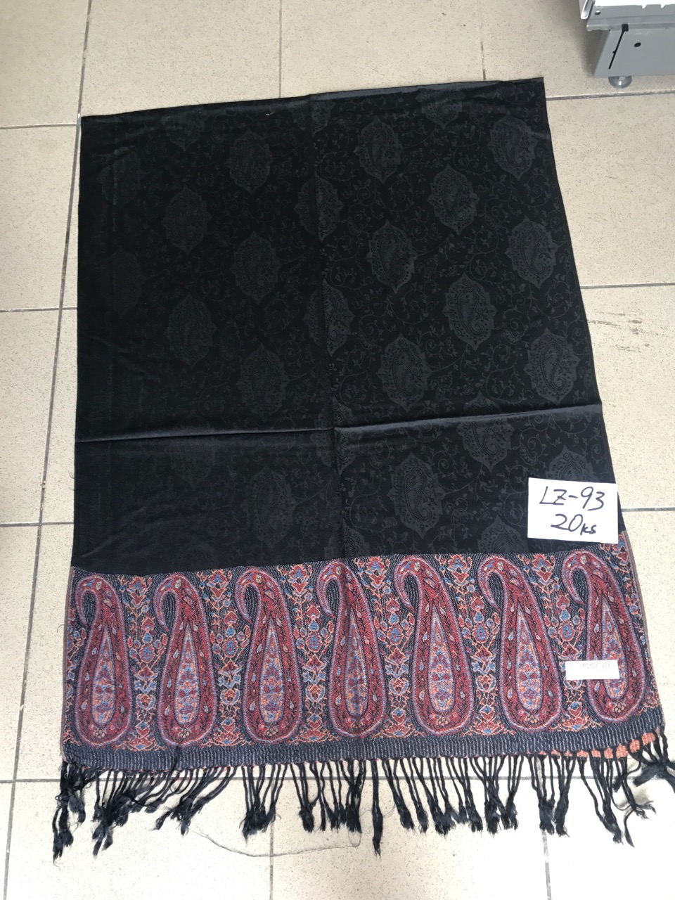 Dámský cashmere šátek DELFIN