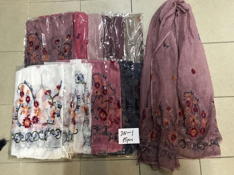 Dámská šála DELFIN