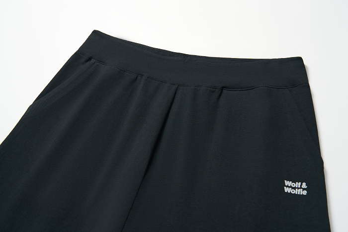 Dámské rovné legíny s kapsičkami WOLF (L-3XL)