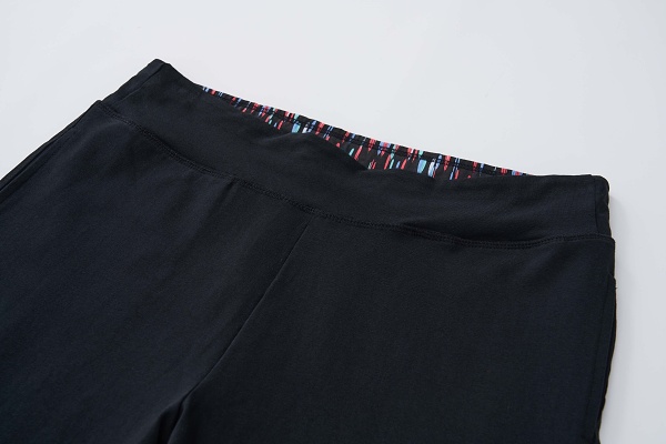 Dámské rovné legíny s kapsičkami WOLF (L-3XL)